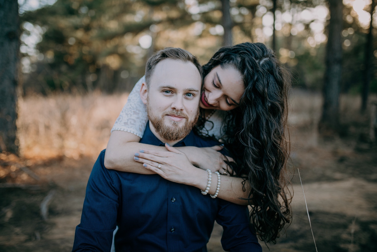 Casey & Alegría Engagement Photo